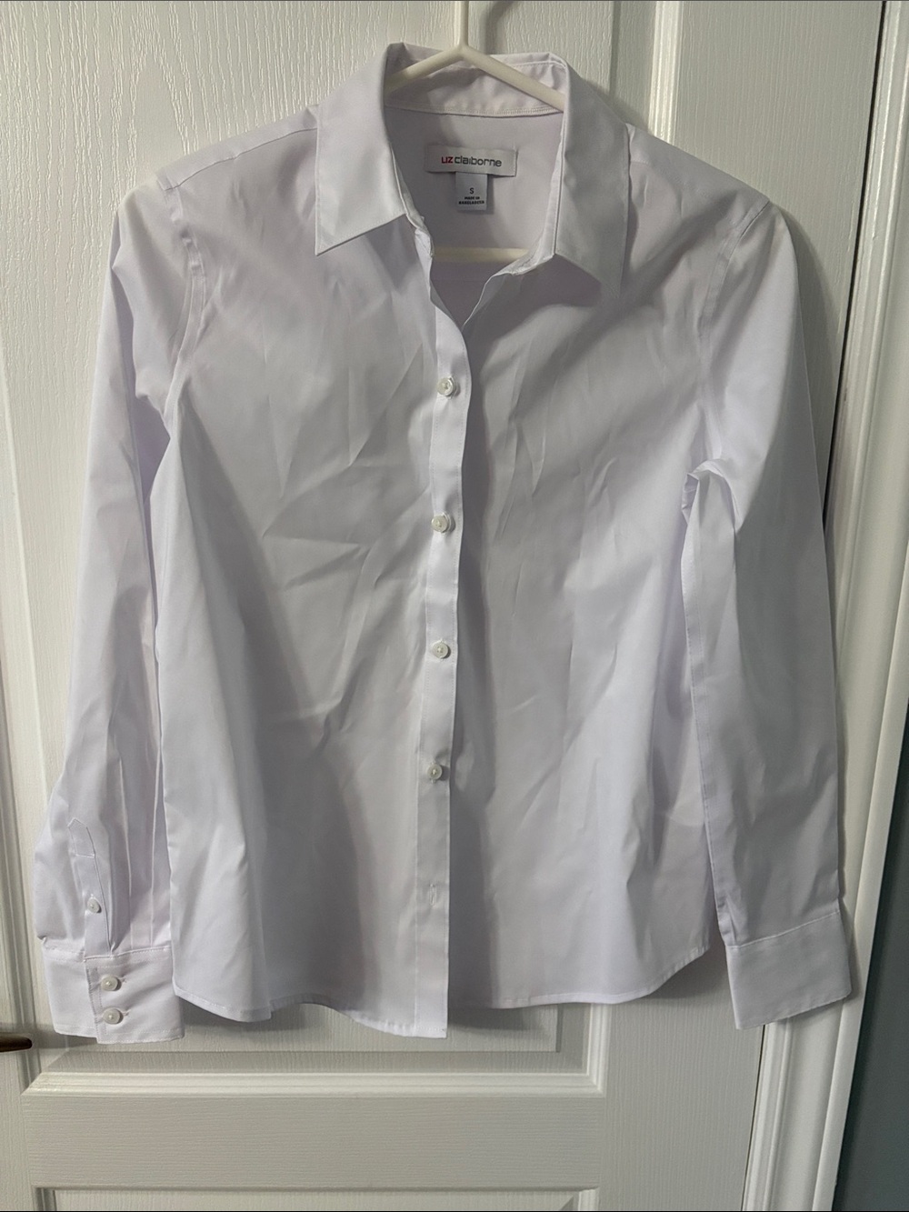Liz Claiborne White Long-Sleeve Button-Up Dress Shirt